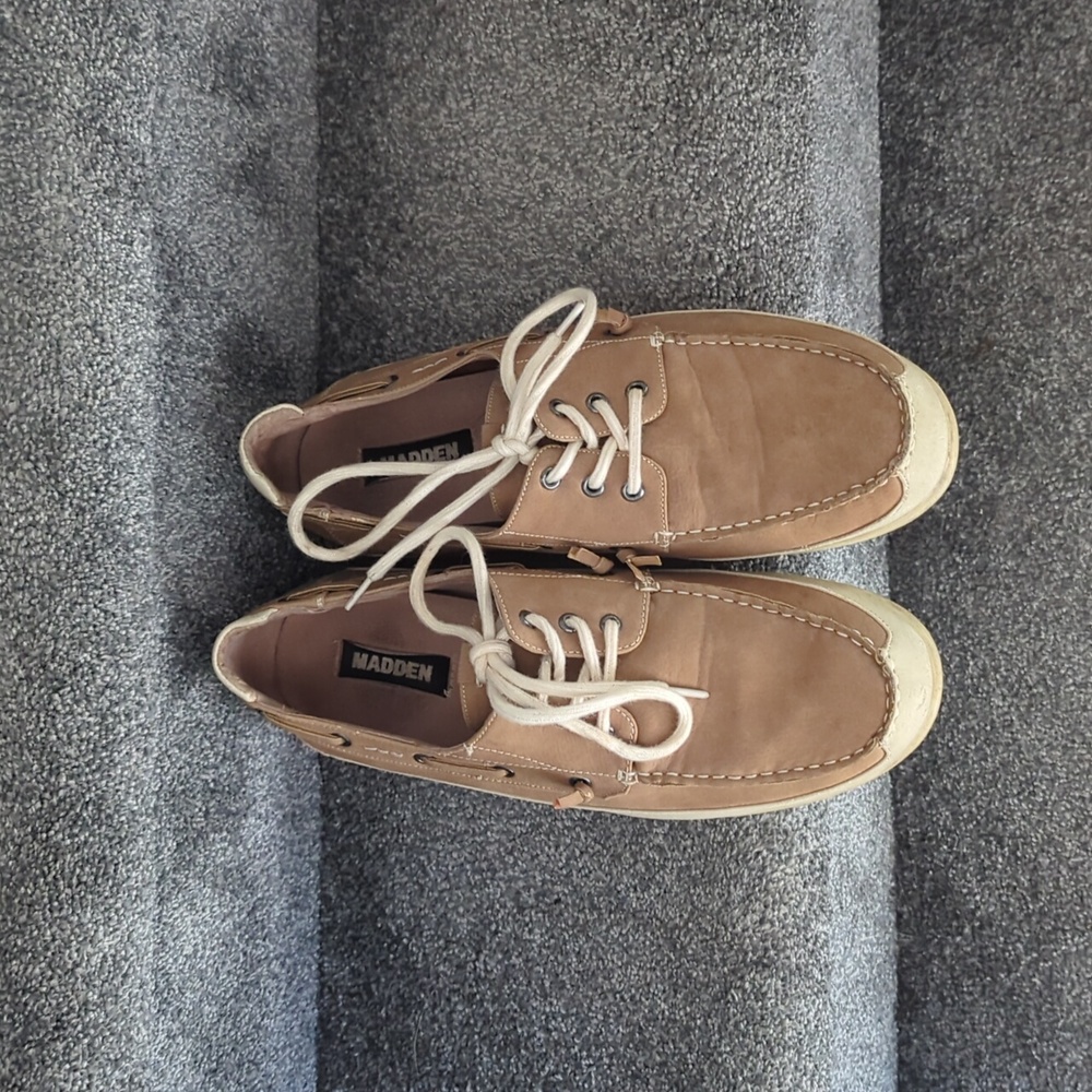 Madden boat/loafers shoes